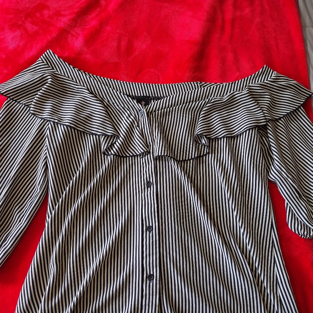 Size 1x blouse